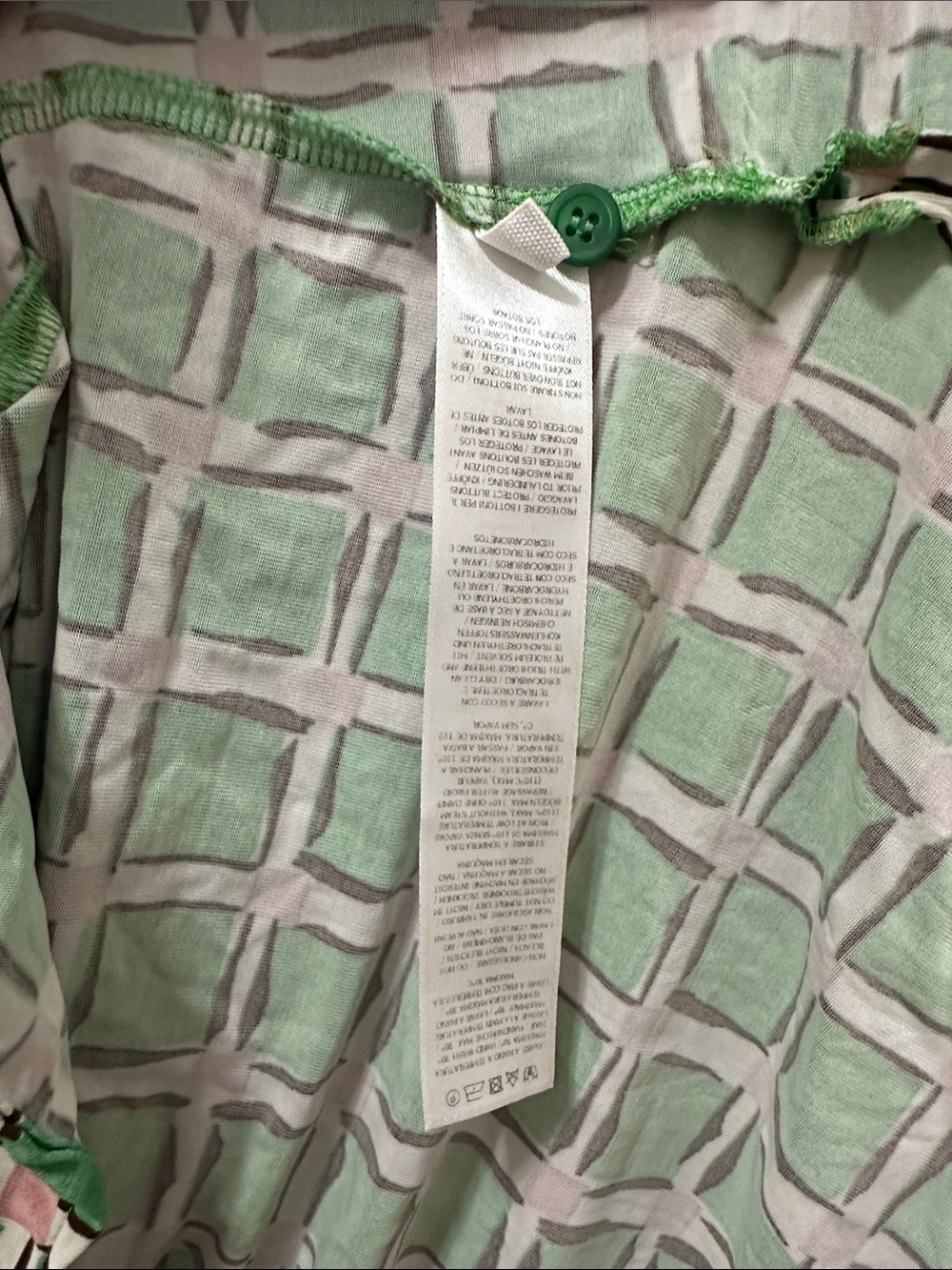 Maliparmi Women’s Green Patterned Button-Front Top - Picture 4 of 4